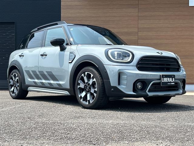 MINI Crossover 8