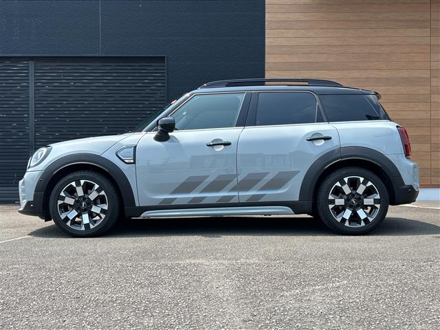MINI Crossover 9