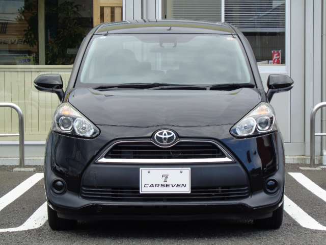 Toyota Sienta 2