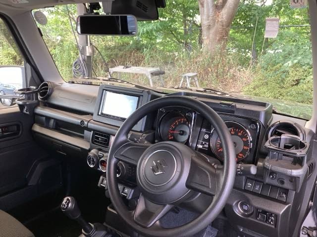 Suzuki Jimny 3