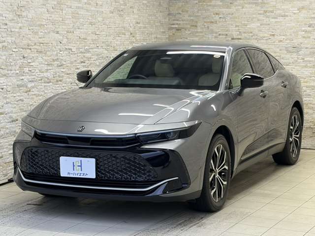 Toyota Crown Crossover 5