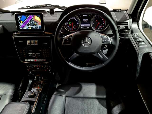Mercedes-Benz G-Class 2