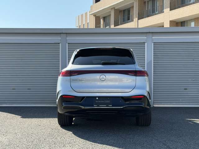 Mercedes-Benz EQS SUV 8
