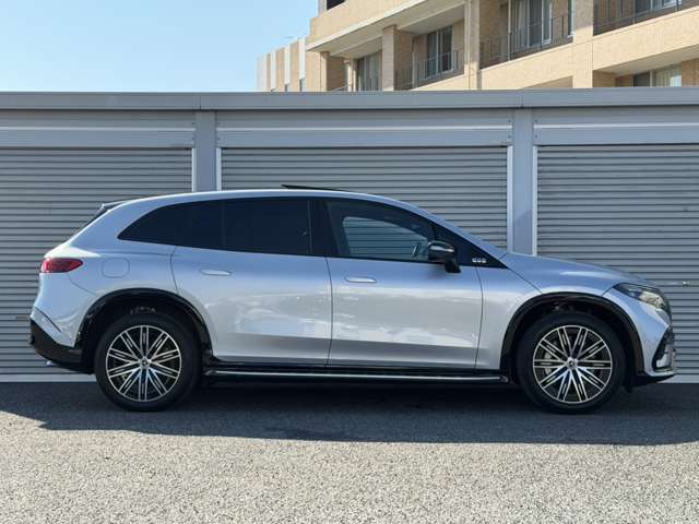 Mercedes-Benz EQS SUV 10