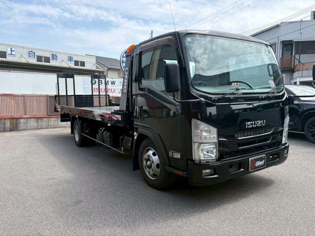 Isuzu Elf 6