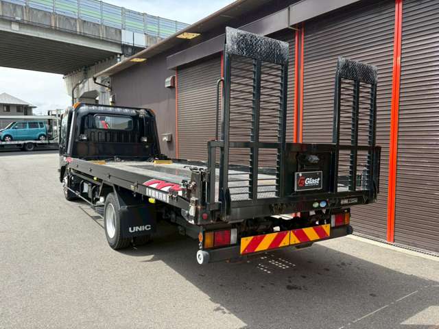 Isuzu Elf 8