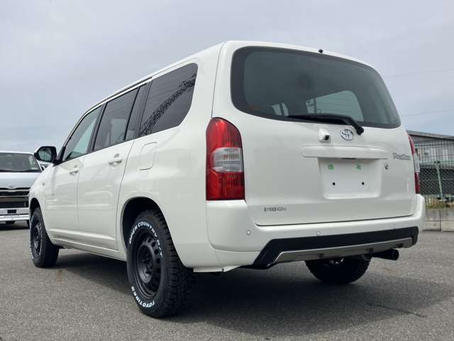 Toyota Probox Van 12