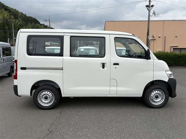 Toyota Town Ace Van 5