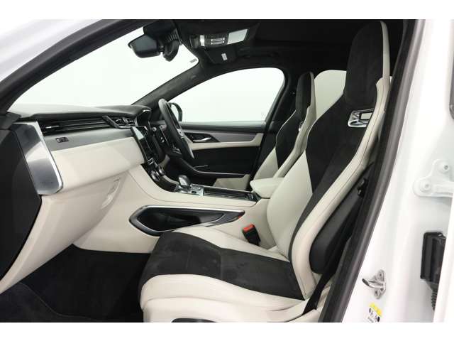 Jaguar F-Pace 7