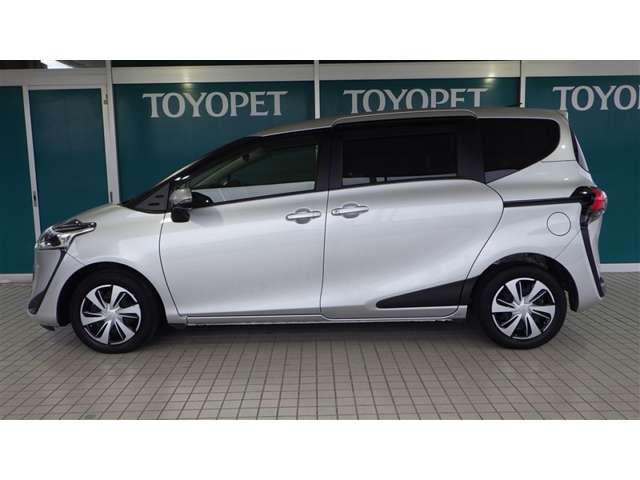 Toyota Sienta 2