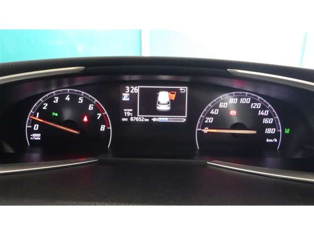 Toyota Sienta 7