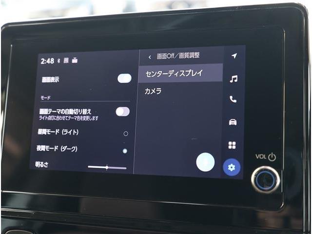 Toyota Sienta 4