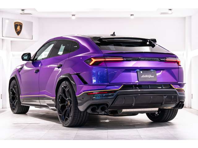 Lamborghini ウルス 8