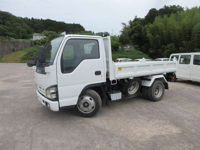 Isuzu Elf 4