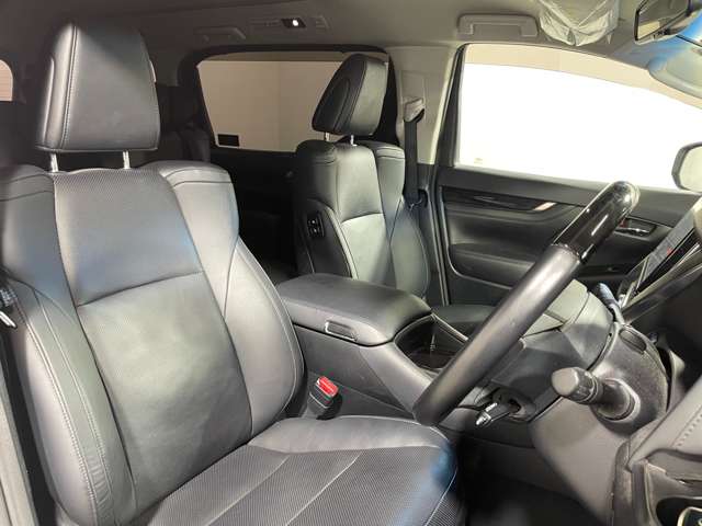 Toyota Alphard 11
