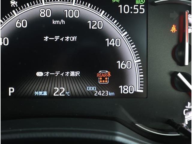 Toyota Voxy 11