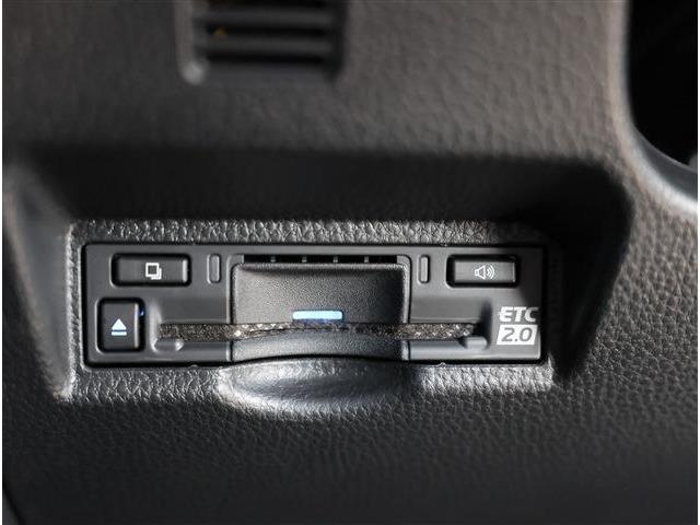 Toyota Voxy 6
