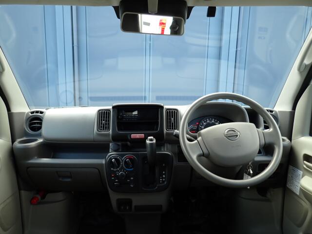 Nissan NV100 Clipper 5