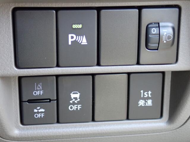 Nissan NV100 Clipper 10