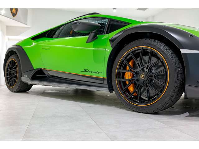 Lamborghini ウラカンステラート 3