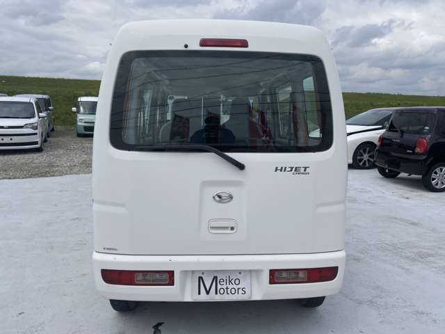 Daihatsu Hijet Cargo 9