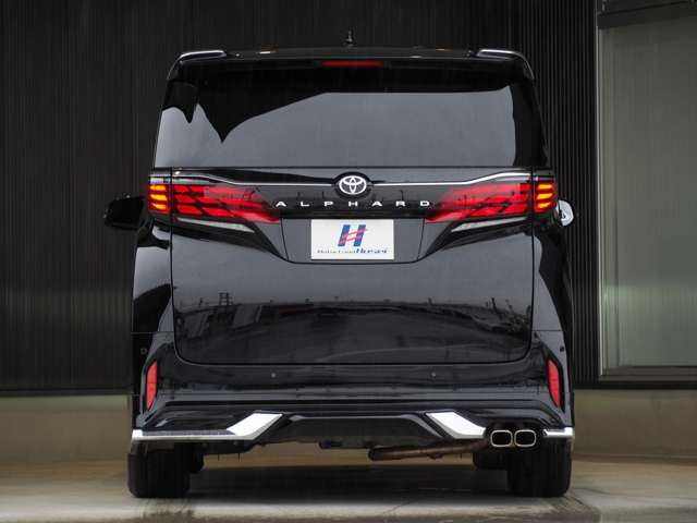 Toyota Alphard 12