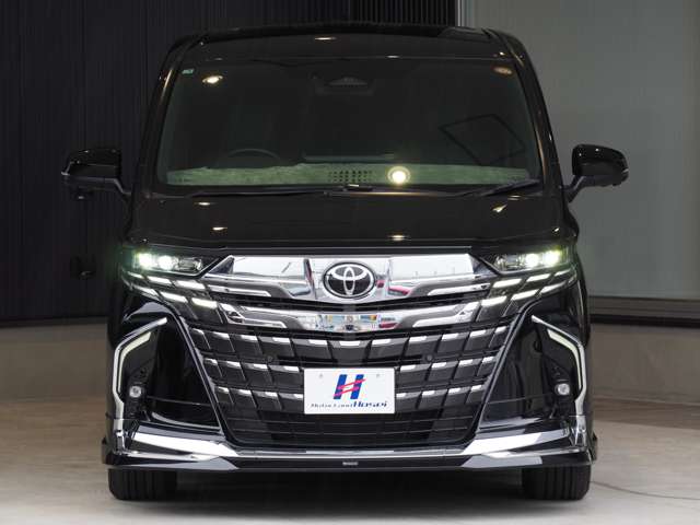 Toyota Alphard 3