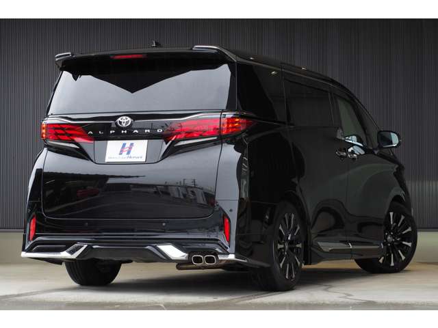 Toyota Alphard 8