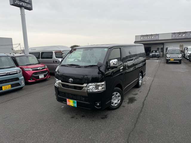 Toyota Hiace Van 2