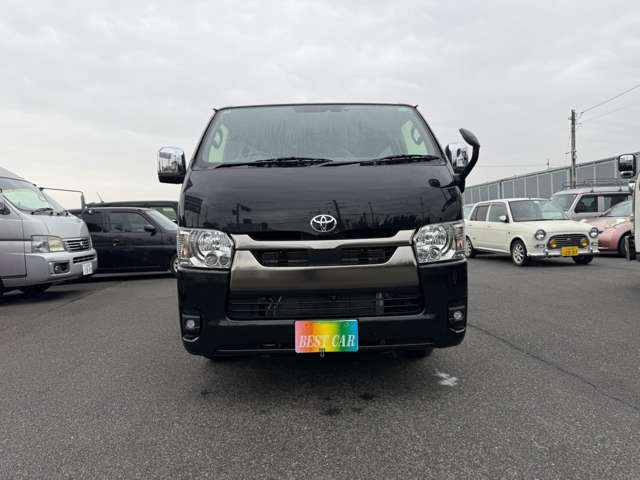 Toyota Hiace Van 3