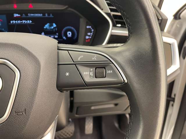 Audi Q3 6