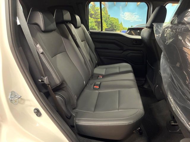 Toyota Land Cruiser FJ 9