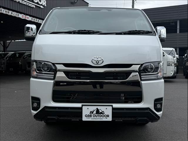 Toyota Hiace Van 2