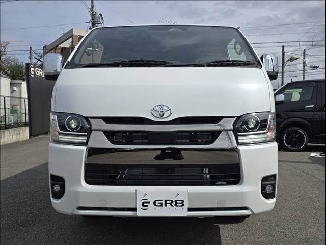 Toyota Hiace Van 2