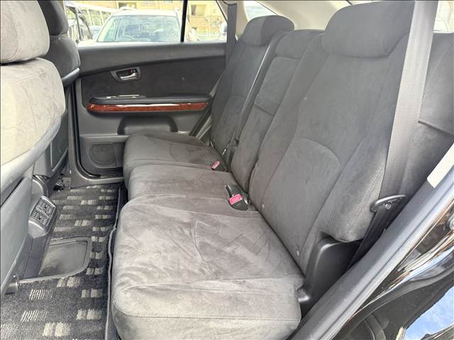 Toyota Harrier 10