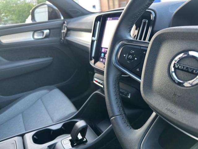 Volvo XC40 8