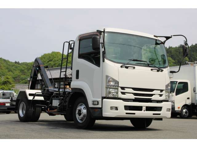 Isuzu Forward 3