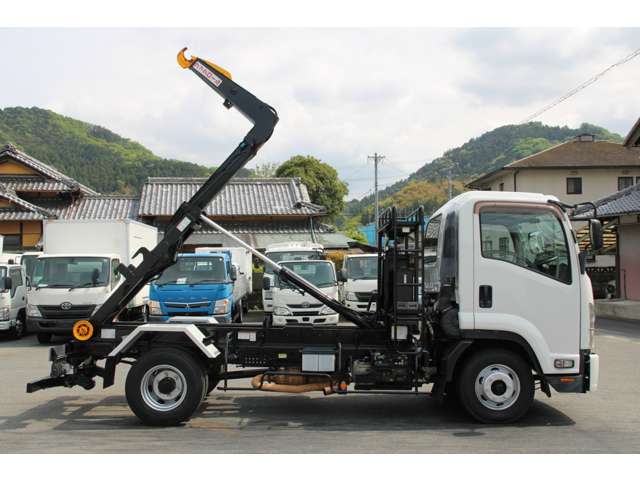 Isuzu Forward 7