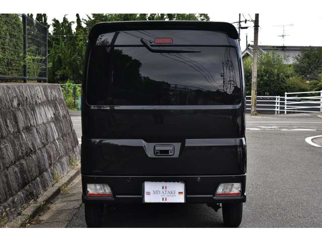 Daihatsu Atrai 9