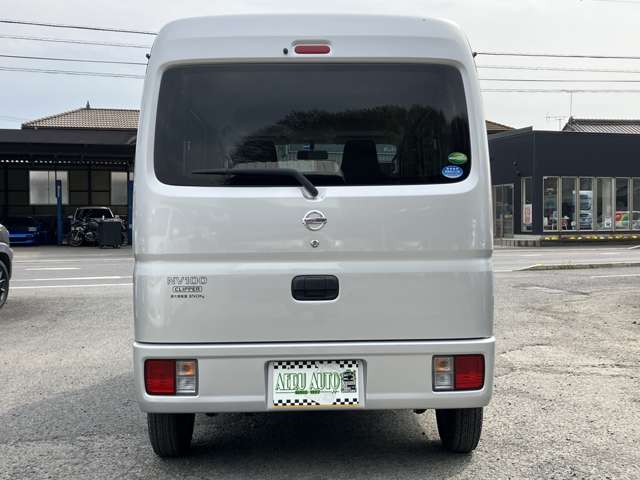 Nissan NV100 Clipper 11