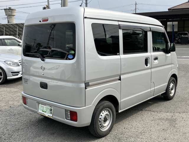 Nissan NV100 Clipper 6