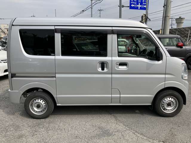 Nissan NV100 Clipper 7