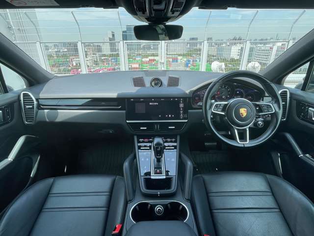 Porsche Cayenne Coupe 6