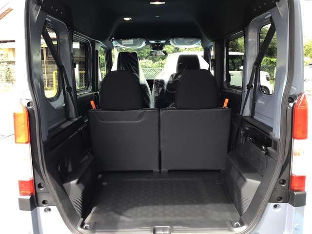 Honda N-VAN 9