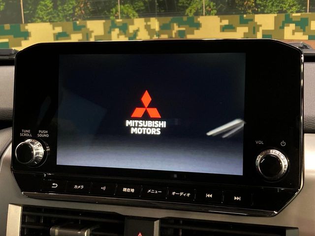 Mitsubishi Triton 3