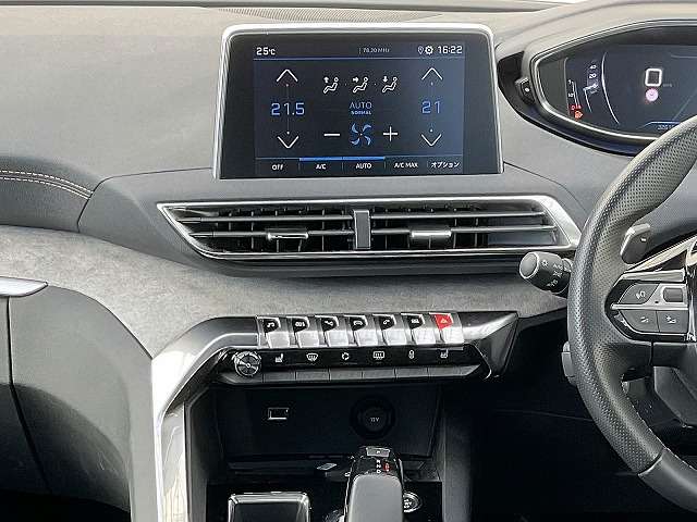 Peugeot 5008 4