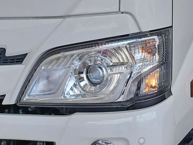 Hino Dutro 6