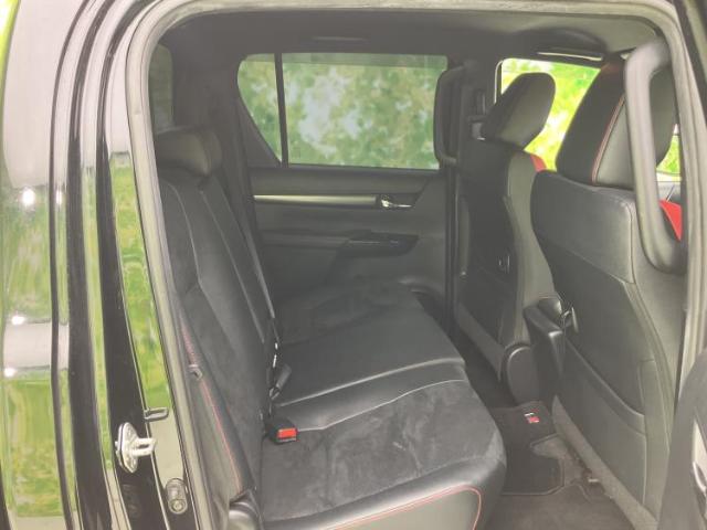 Toyota Hilux 7