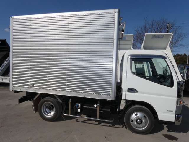 Mitsubishi Fuso Canter 6