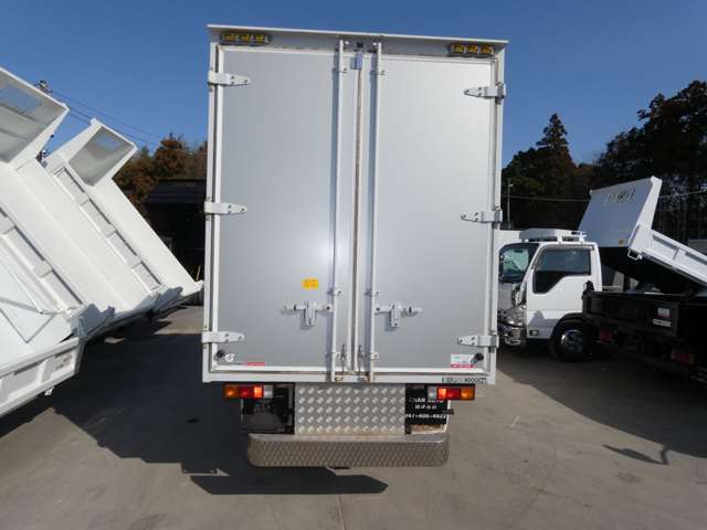 Mitsubishi Fuso Canter 8
